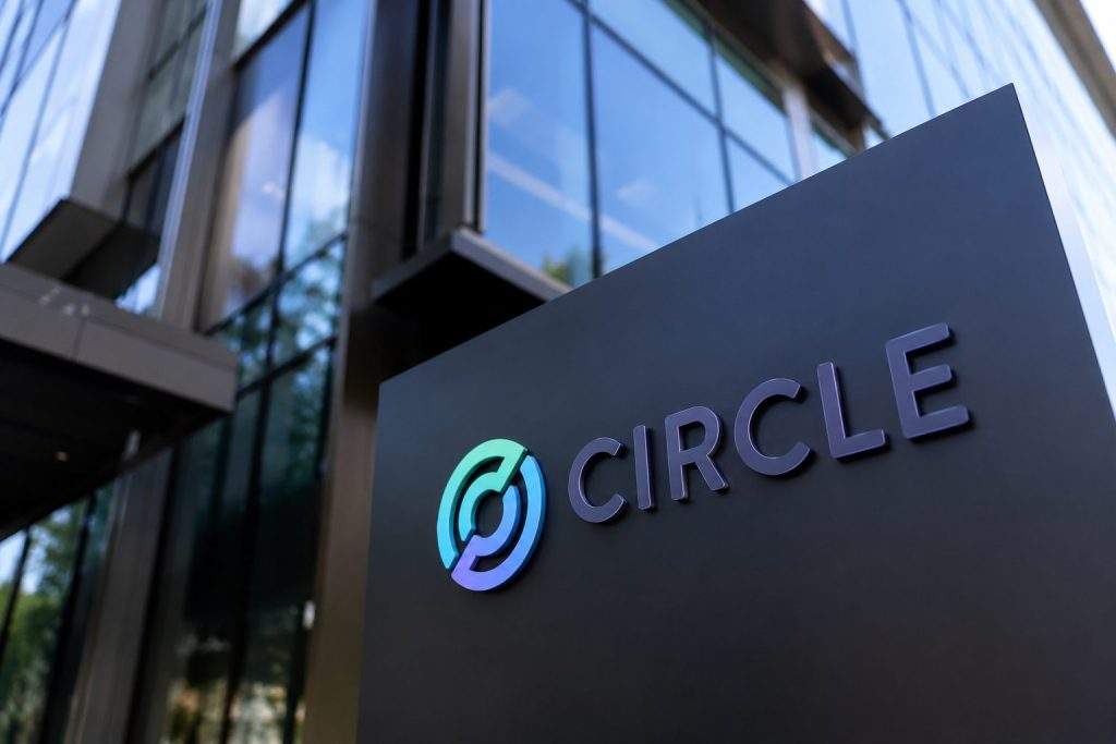 Circle Shares Surge After Bank Charter Approval, While USDC Sheds $3.6B