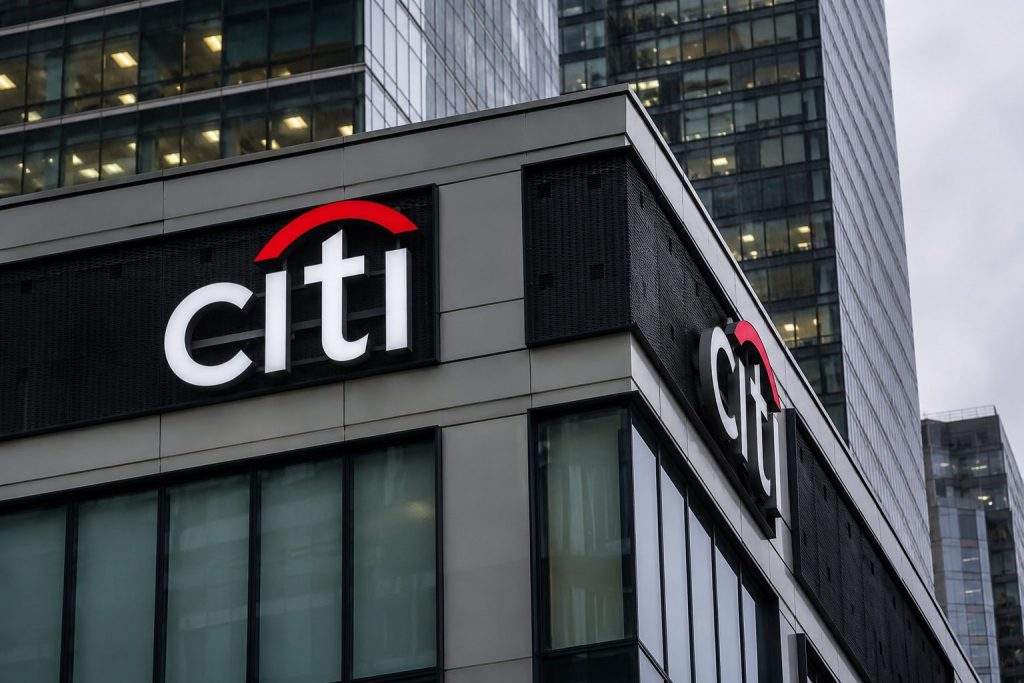 Citigroup (NYSE: C) shares fall as return guidance points to weaker second half