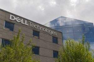 Dell Technologies (NYSE:DELL) Rises 5.7% After Hours as AI-Server Margins Point Higher