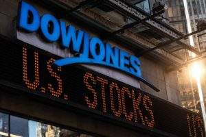 Chip sector recovery highlights Dow Jones price-weighted index decline
