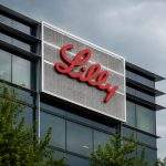 Lilly (NYSE:LLY) closes holiday week near record as XLV outpaces
