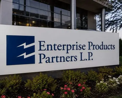 Enterprise Products Partners (NYSE:EPD) delivers 6.5% cash-return rate ahead of earnings report