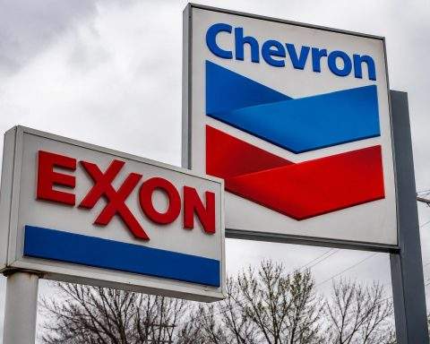 Exxon, Chevron set for $26B quarter; refiners hold up in Iran war trade