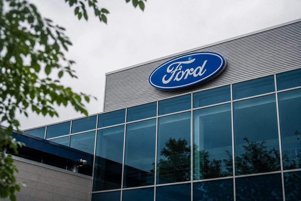 Ford (NYSE:F) climbs 4.8% for the week; Canada labor deal now in focus