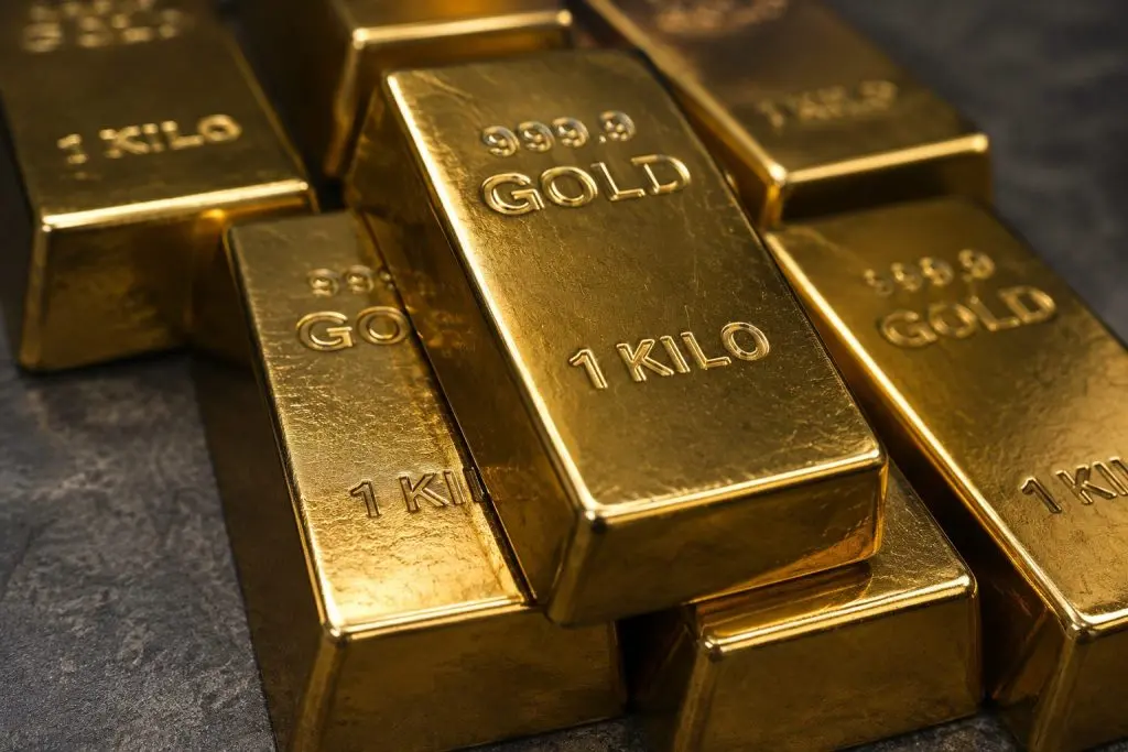 Gold slips under $4,000 as Iran oil hit rattles haven play and shifts focus to Fed