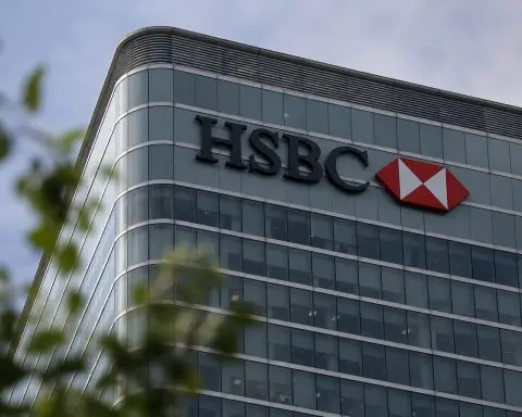 HSBC Stock’s HK$61,520 Entry Ticket Is Set to Shrink — Two Lot Sizes Stand Out