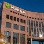 Huntington Bancshares Incorporated (NASDAQ:HBAN) earnings in focus as analysts weigh growth driven by acquisitions against upcoming EPS data