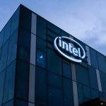 Intel (NASDAQ:INTC) milestone brings $400 million tool cost into spotlight
