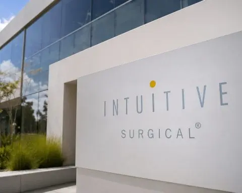 Intuitive Surgical (NASDAQ:ISRG) Shares Drop as Outlook Points to Weaker Second-Half Expansion