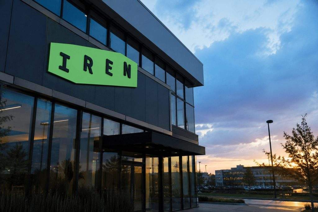 IREN (NASDAQ:IREN) lifts 2026 AI Cloud projection past $4 billion as delivery efforts intensify