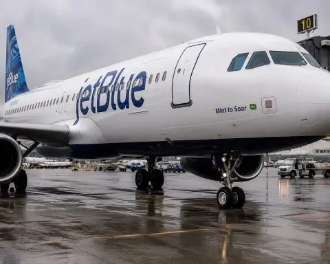 JetBlue (NASDAQ:JBLU) to Leave Manchester After 17 Months; Investors Eye Capacity Numbers
