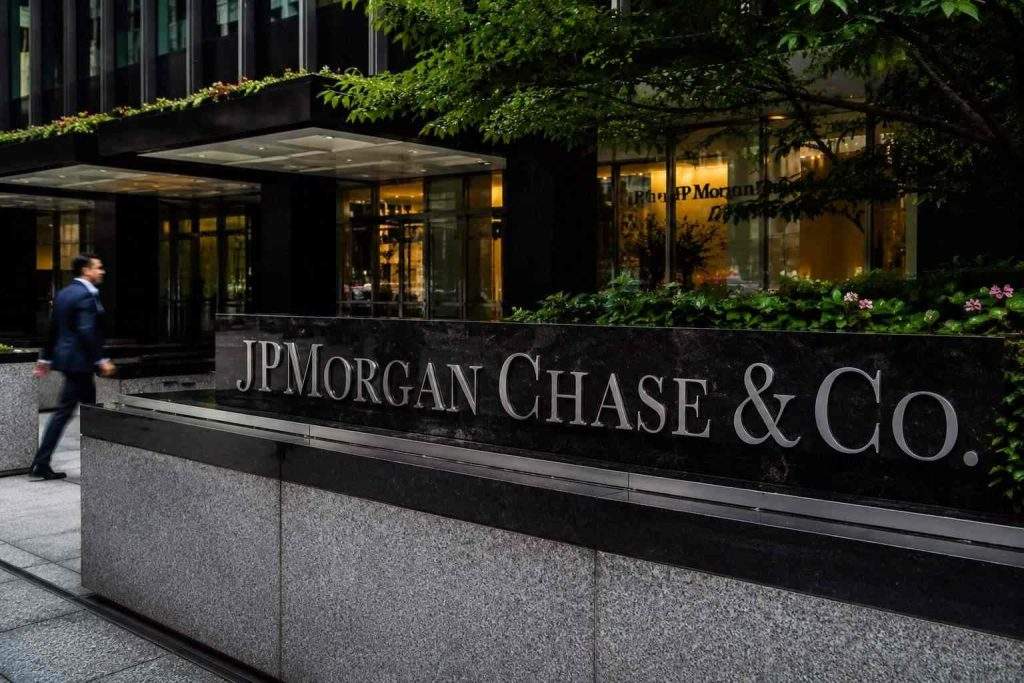 JPMorgan (NYSE:JPM) edges close to 52-week high after Q1 profit beat