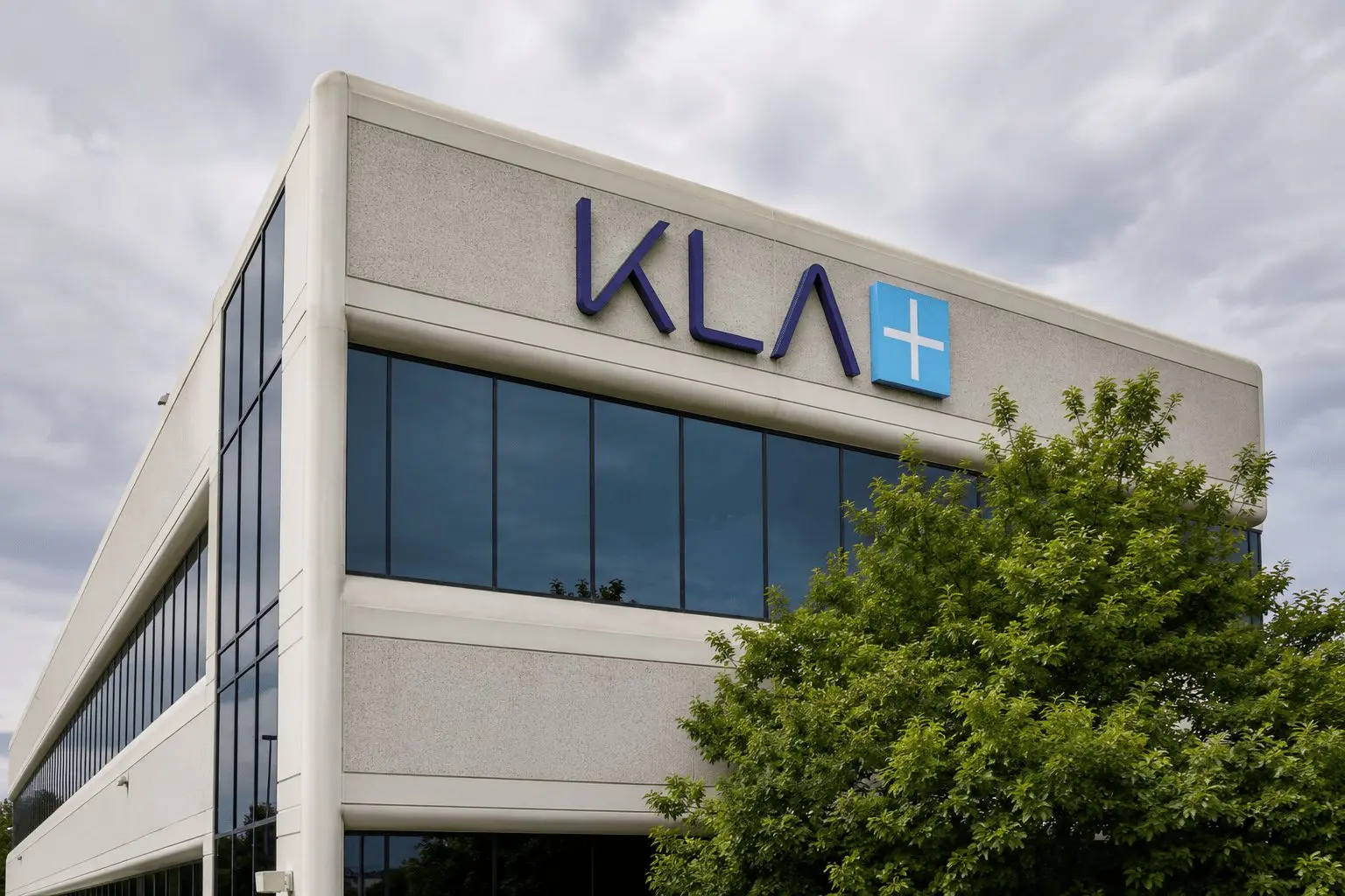 KLA z ceną docelową 270 dolarów — TSMC kluczowy dla akcji
