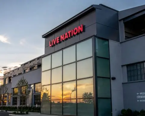 Live Nation (NYSE:LYV) drops as Ticketmaster’s AI initiative raises concerns over privacy and outages