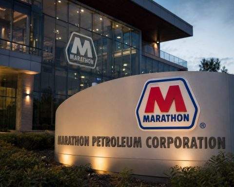 Marathon Petroleum (NYSE:MPC) Surges by Estimated $8.5 Billion in Market Value on Record Refining Margins