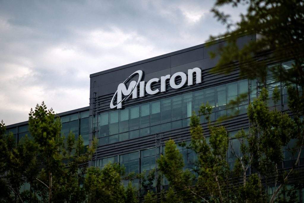 Micron’s $138B slide puts Nasdaq-100 concentration in the spotlight