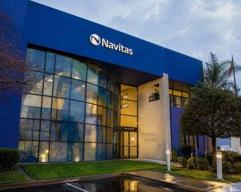 Navitas Semiconductor (NASDAQ:NVTS) Q3 Outlook Highlights 71% Distributor Exposure as U.S. Cash Markets Close