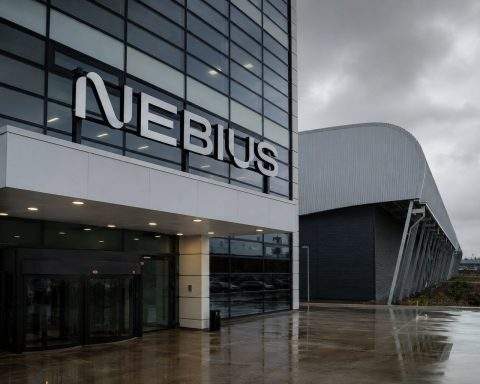 Nebius Group (NASDAQ:NBIS) slide raises questions over funding strategy for asset-light AI plans