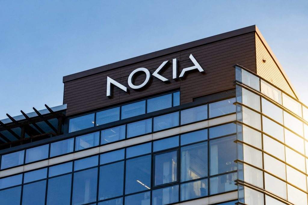 Nokia Oyj (HEL:NOKIA) trades up on low volume, trails OMXH25 ahead of Q2 order figures