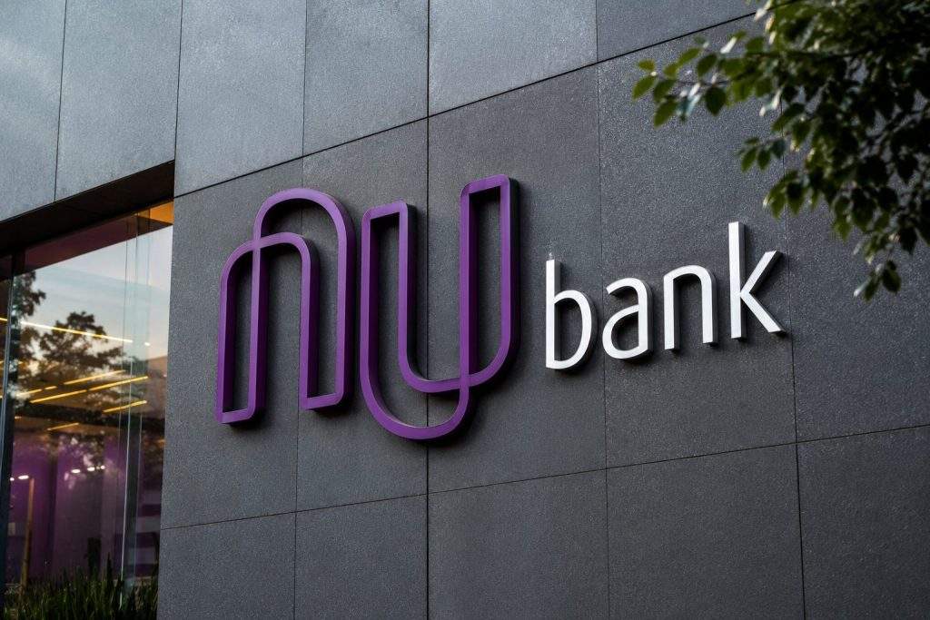 Nu Holdings shares trade higher with turnover near $1B buyback target