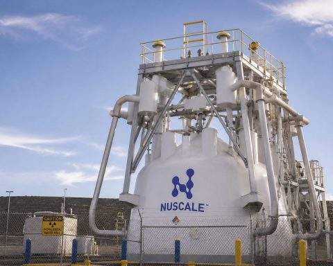 NuScale’s 85% Selloff Leaves $2.9 Billion TVA Gamble in Doubt