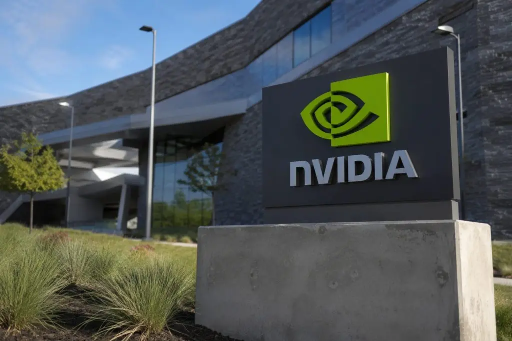 Nvidia (NASDAQ:NVDA) Slips 5% in Premarket Trade, Wiping Out $250 Billion in Value — Parallels with OpenAI Backstop