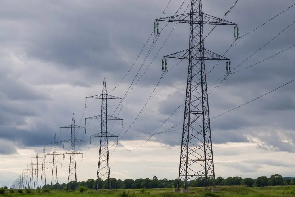 Ohio Tops Sun Belt in Business, Power Lines Worth Watching