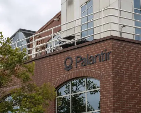 Palantir Technologies Inc. (NASDAQ:PLTR) shares rise as new forecast targets an 11% quarterly growth hurdle