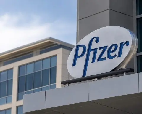 Pfizer (NYSE:PFE) gains with 7% yield as China trial faces questions