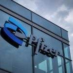 Pfizer (NYSE:PFE) Shares Gain Pre-Earnings as 7% Dividend Undergoes Cash-Flow Scrutiny
