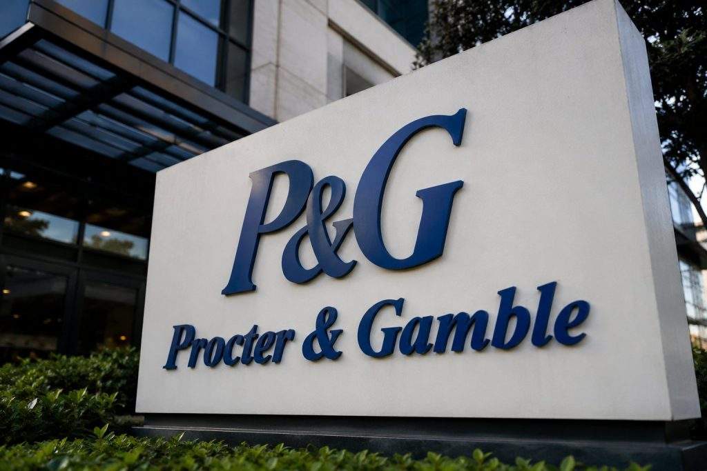 P&G (NYSE:PG) Outperforms Staples Sector as Oil Surge Challenges July Earnings