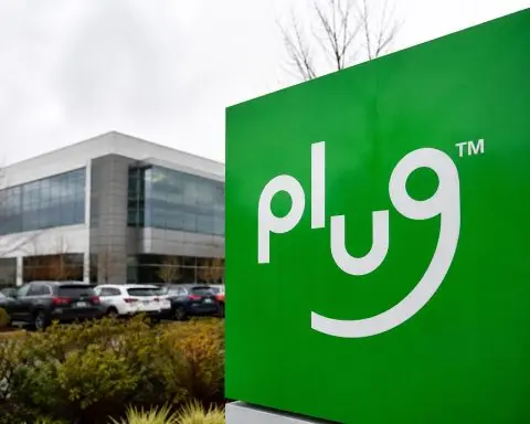 Plug Power (NASDAQ:PLUG) Stock Ends Week Lower as $80 Million Cash Bridge Faces July Deadlines