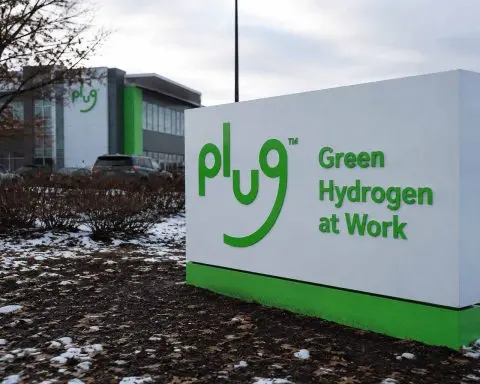Plug Power steady at $2.21 as $80 million liquidity drive faces cash-burn scrutiny (Plug Power)