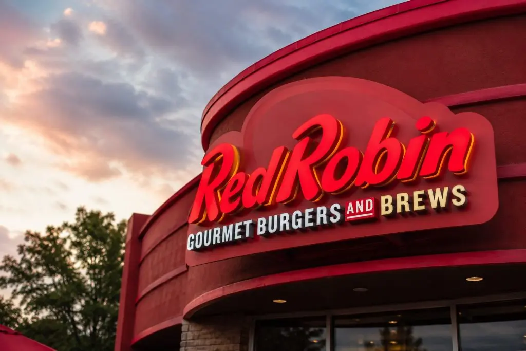 Red Robin (NASDAQ:RRGB) Closes Cary Site as $96 Million Debt Reset Nears