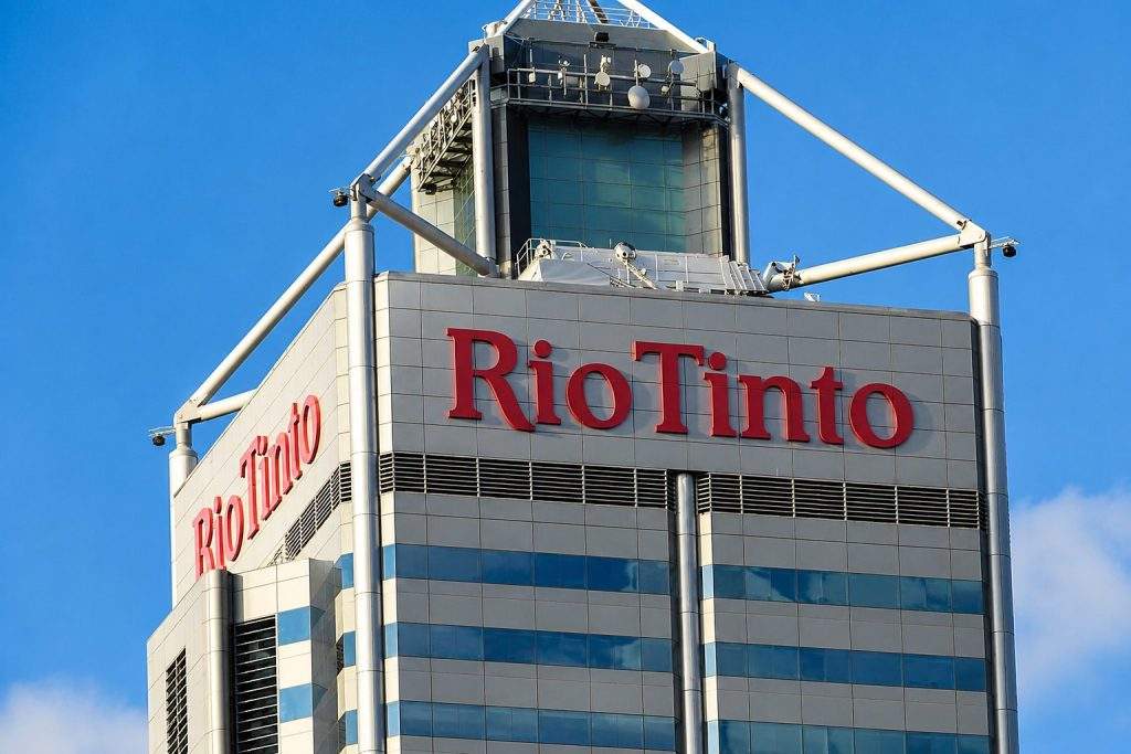 Rio Tinto (LON:RIO) Advances Ahead of Results, Iron Ore Performance Seen as Key