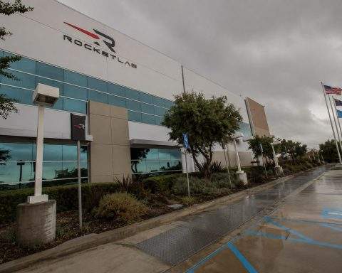 Rocket Lab (NASDAQ:RKLB) holds near deal collar as Iridium agreement in focus on Nasdaq open