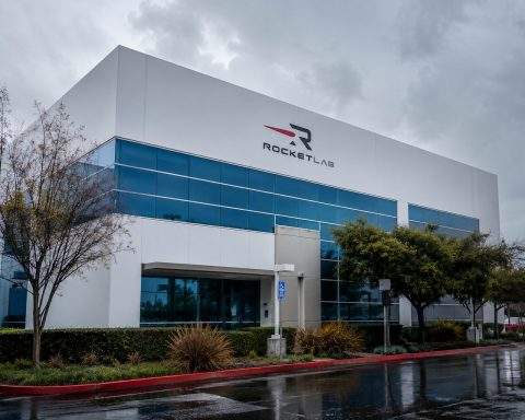 Rocket Lab Stock: Bull Case Set at $293, But There’s a Catch