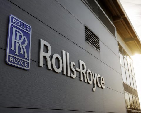 Rolls-Royce’s 8% Slide Tests a New 1,870p Price Target