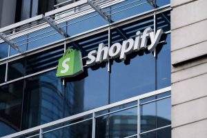 Shopify (NASDAQ:SHOP) rallies as TSX shows gap from Canada Day holiday