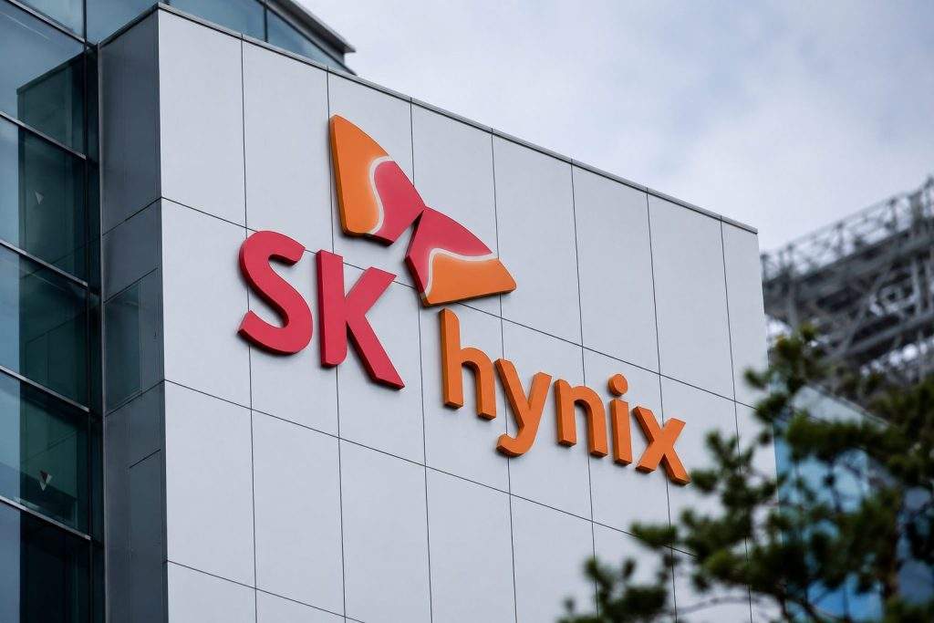 SK hynix (KRX:000660; NASDAQ:SKHY) ADR trades close to 35% premium ahead of earnings