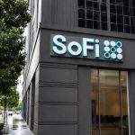 SoFi (NASDAQ:SOFI) shares climb as 2026 projections signal a 21% margin for the second half