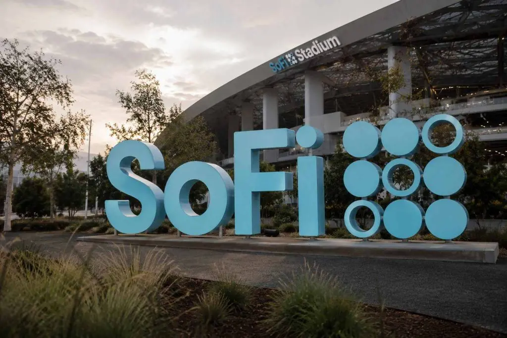 SoFi Technologies (NASDAQ:SOFI) Shares Dip Ahead of Q2 Amid 38% EBITDA Margin Challenge