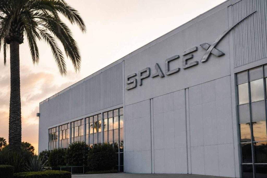 SpaceX (NASDAQ:SPCX) Stock’s $230 Target Implies a $1.24 Trillion Gain Before Starship Test SpaceX (NASDAQ:SPCX) Stock’s $230 Target Implies a $1.24 Trillion Gain Before Starship Test