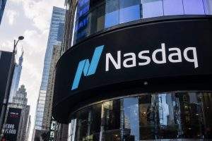 Nasdaq-100 drops 1.9 points as investor caution over AI funding eclipses oil price boost