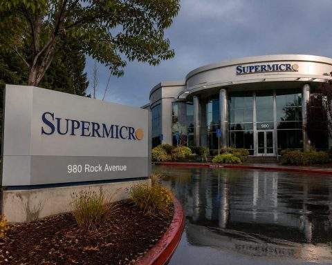 Super Micro Computer (NASDAQ:SMCI) shares climb amid projected $847 million margin shift