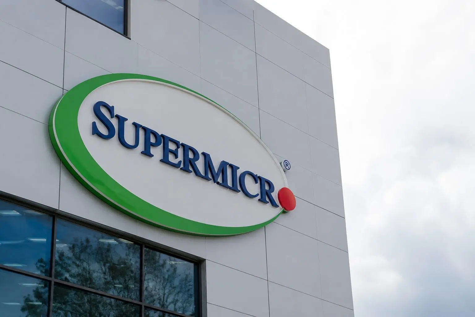 Super Micro Stock Looks Cheap—Until a Potential 28% Share-Count Hit Enters the Math