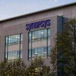 Synopsys (NASDAQ:SNPS) Stock Sinks as Kimi Chip Demo Tests the EDA Moat