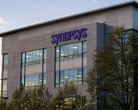 Synopsys (NASDAQ:SNPS) Stock Sinks as Kimi Chip Demo Tests the EDA Moat