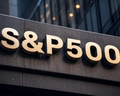 S&P 500 moves up but split is driving Wall Street signals