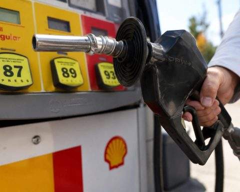 Trump’s $3.47 Gas Campaign Reaches 25 Stations as Limits Emerge